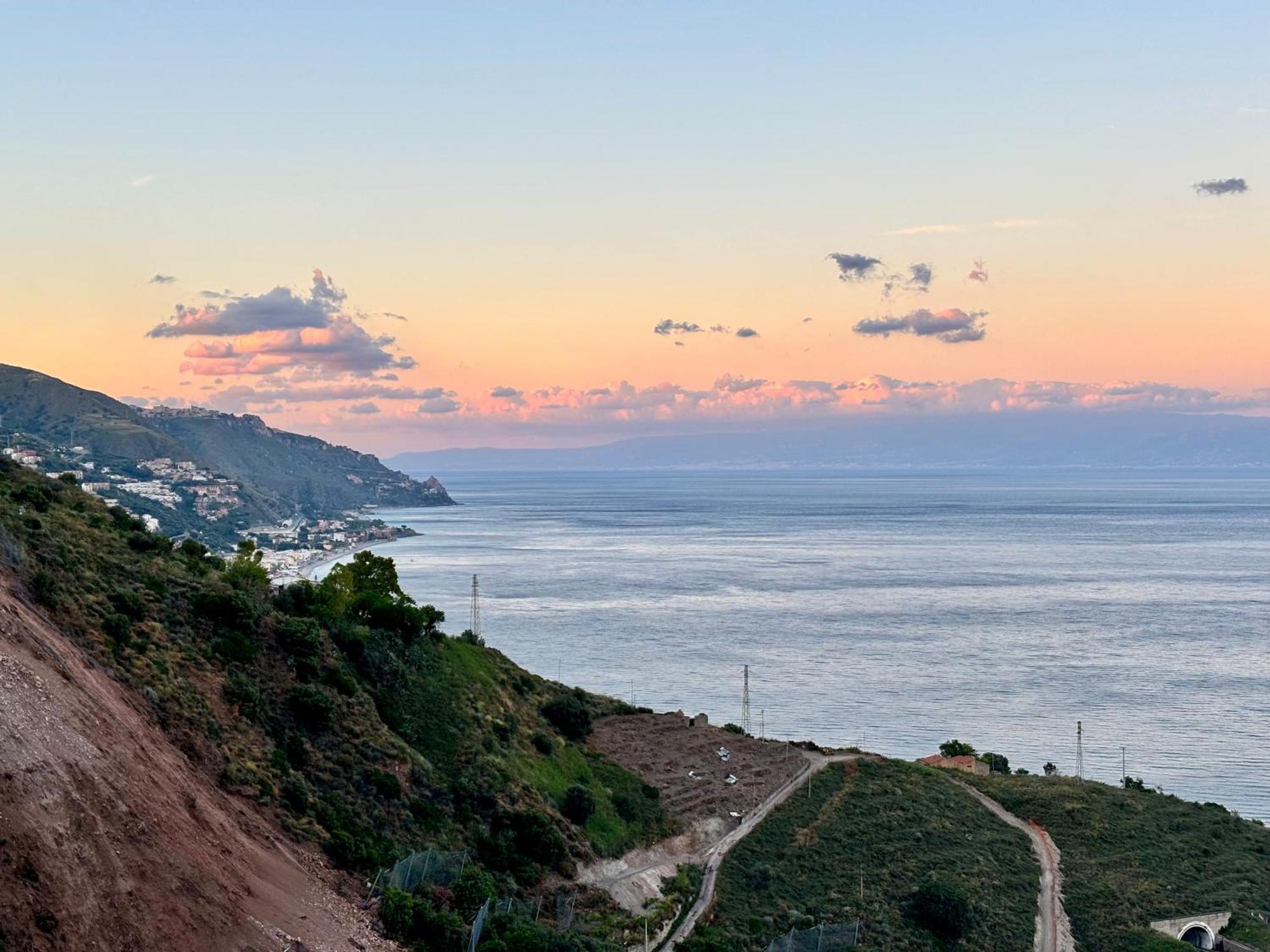 Mara'S House, 10 Minuti A Piedi Dal Centro, Parcheggio Privato Leilighet Taormina Eksteriør bilde